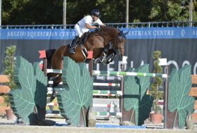 Circuito Talent Show Jumping all’Arezzo Equestrian Centre il GB 160 di Sabato va a Pisani su Chaclot
