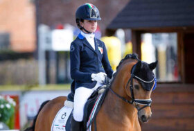 Virginia Spoenle terza nella kur pony di Hagen