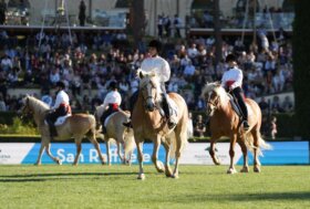 21 volte Piazza di Siena: inclusione in sella, il Carosello del San Raffaele fa vibrare Piazza di Siena